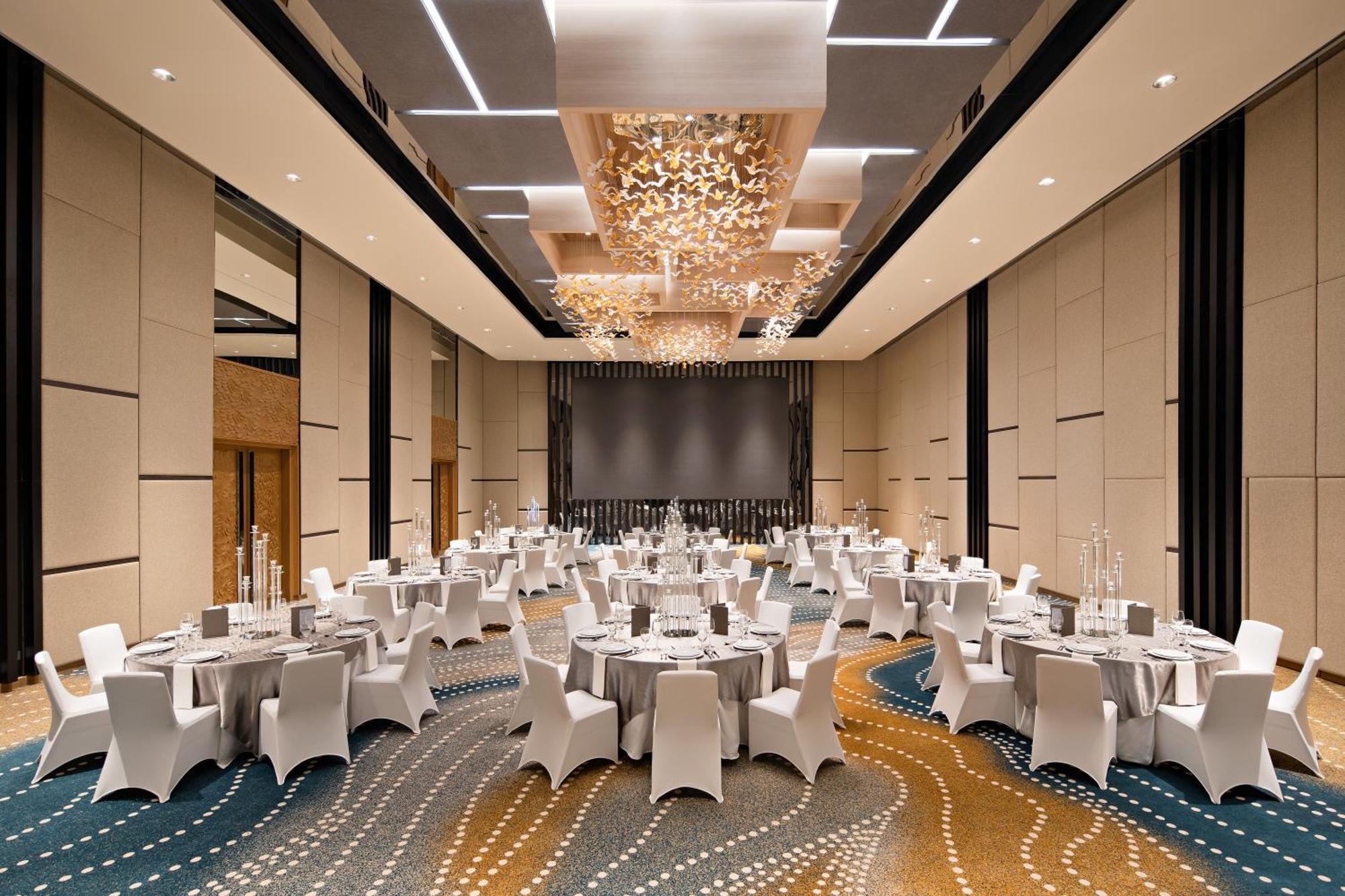 Moevenpick Hotel Jakarta City Centre Zewnętrze zdjęcie