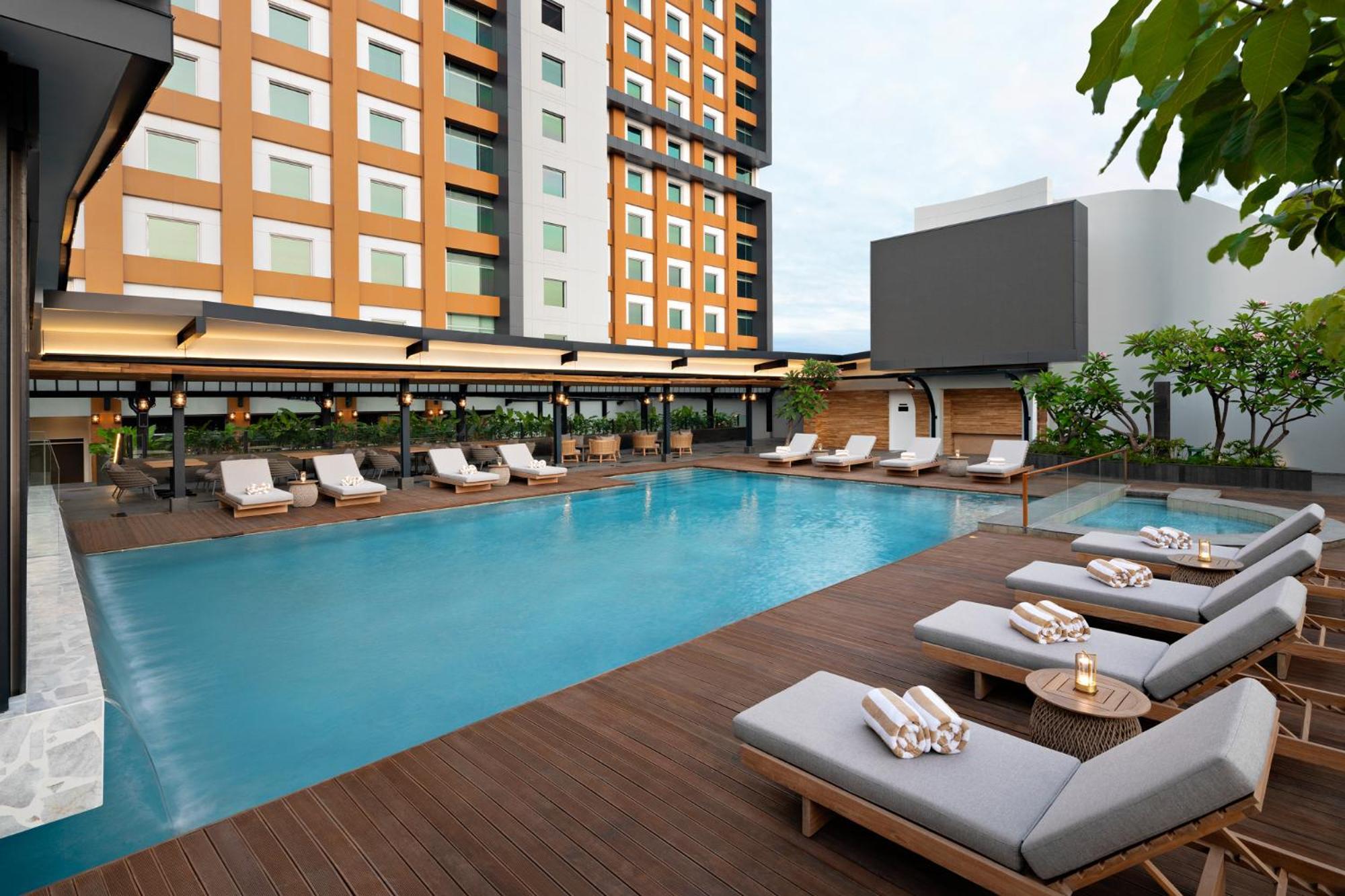 Moevenpick Hotel Jakarta City Centre Zewnętrze zdjęcie