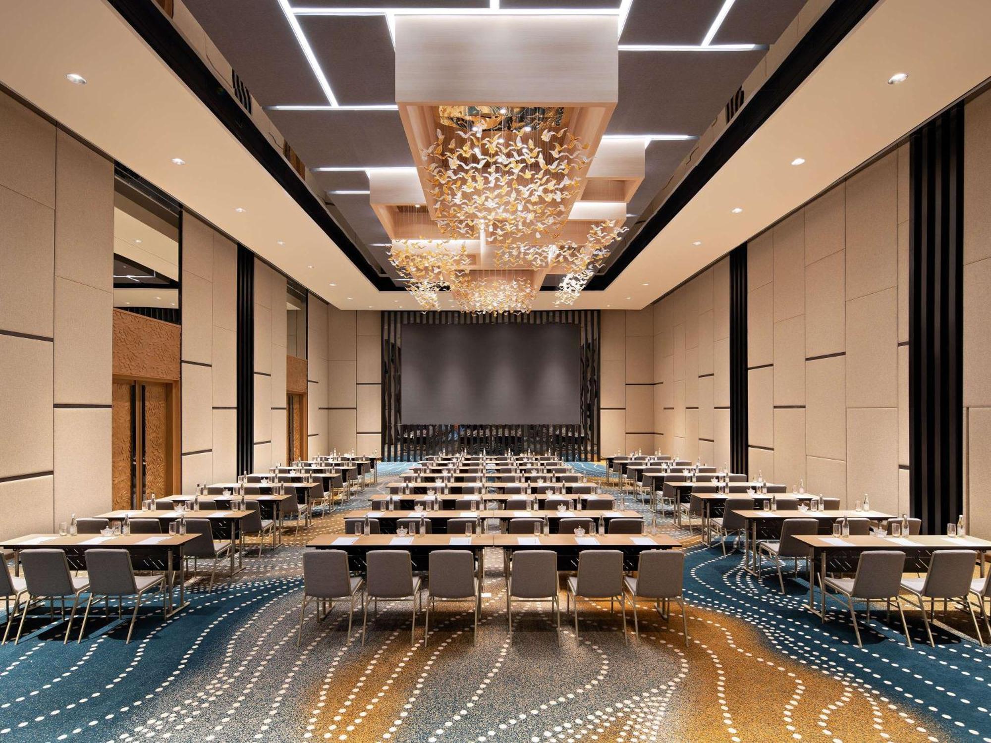 Moevenpick Hotel Jakarta City Centre Zewnętrze zdjęcie