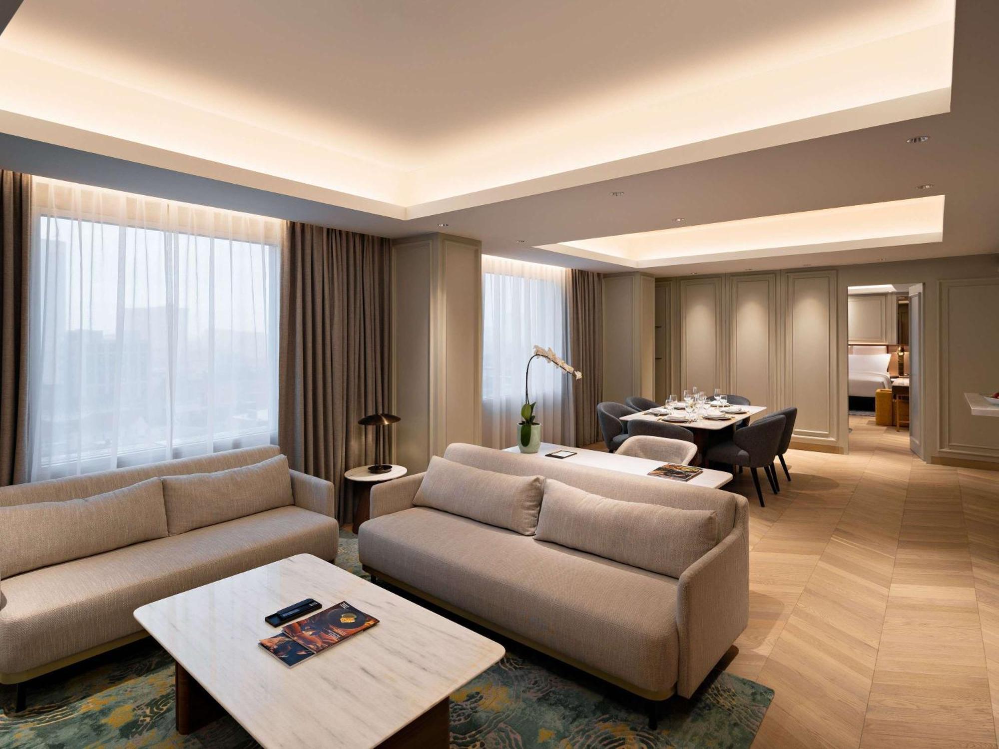 Moevenpick Hotel Jakarta City Centre Zewnętrze zdjęcie