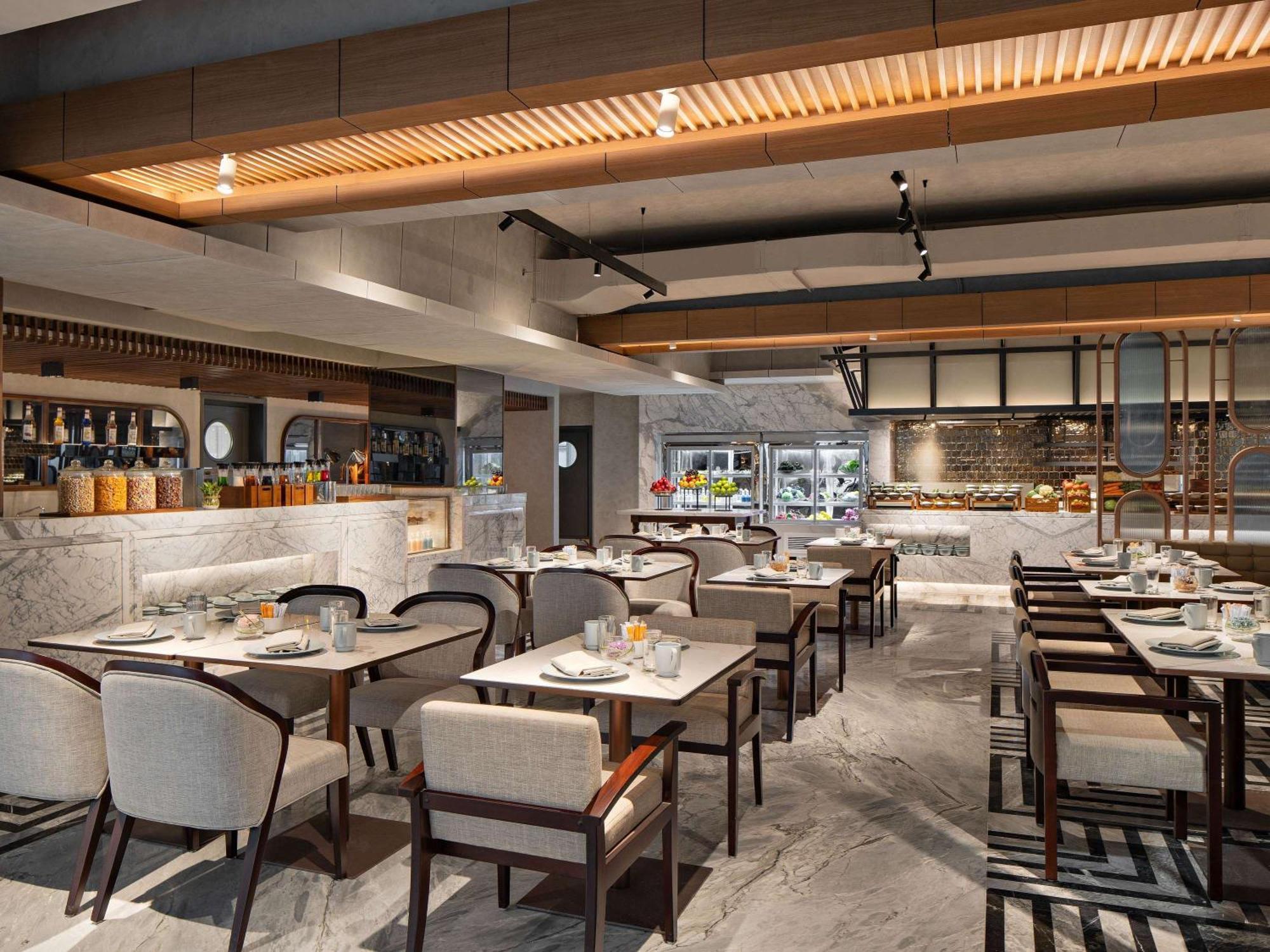 Moevenpick Hotel Jakarta City Centre Zewnętrze zdjęcie